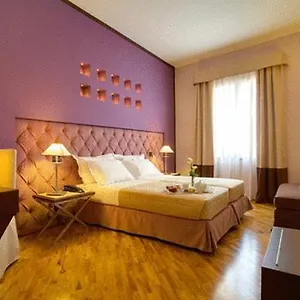 Messenion 4*, Mesina Italia