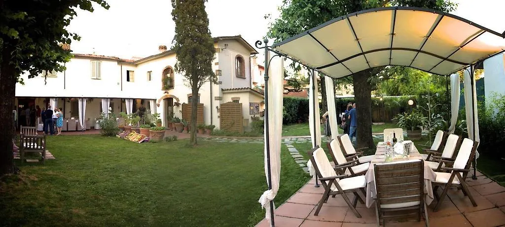 Hotel La Bussola Da Gino Quarrata Italia