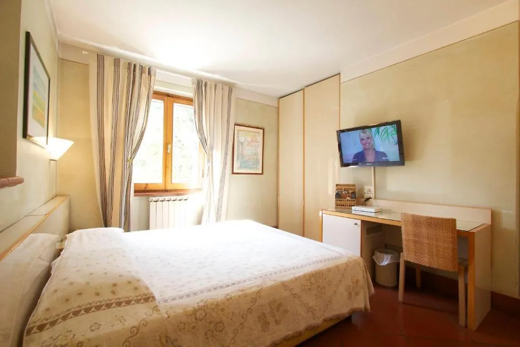 Hotel La Bussola Da Gino Quarrata